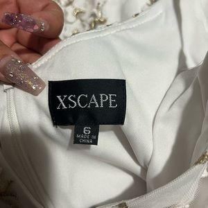 Xscape size 6 pretty